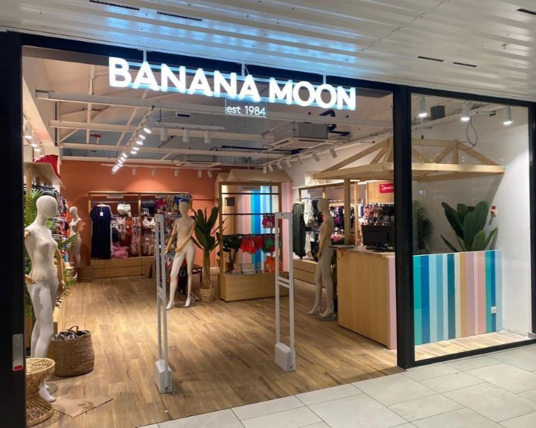 BANANA MOON